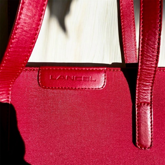 Lancel Red Bag with Side Zippers to Expand Bag, Snap closure - Picture 5 of 9